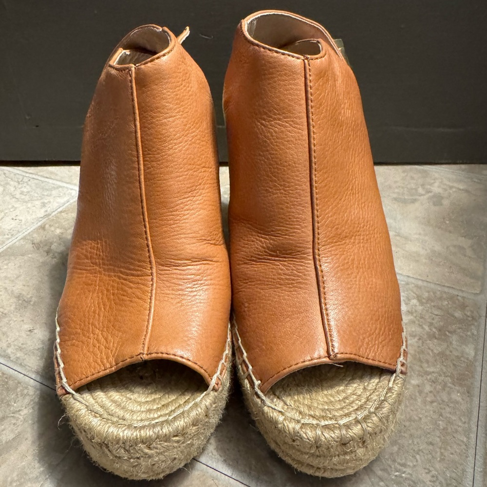 Kenneth Cole Olivia Tan Cognac Peep-Toe Wedge Shoes